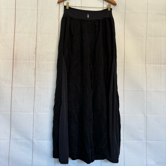 Free People Movement Effortless Easy Pant Size Medium - Picture 6 of 16
